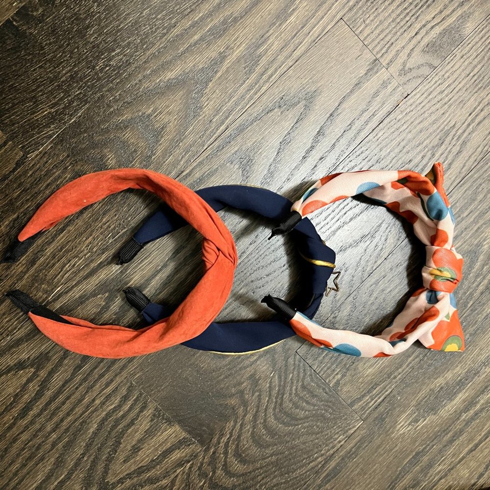 Cute head bands set of 3 Excellent condition